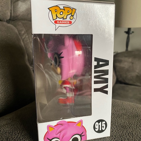 Sonic the Hedgehog Funko Pop! Amy variant - Picture 4 of 7